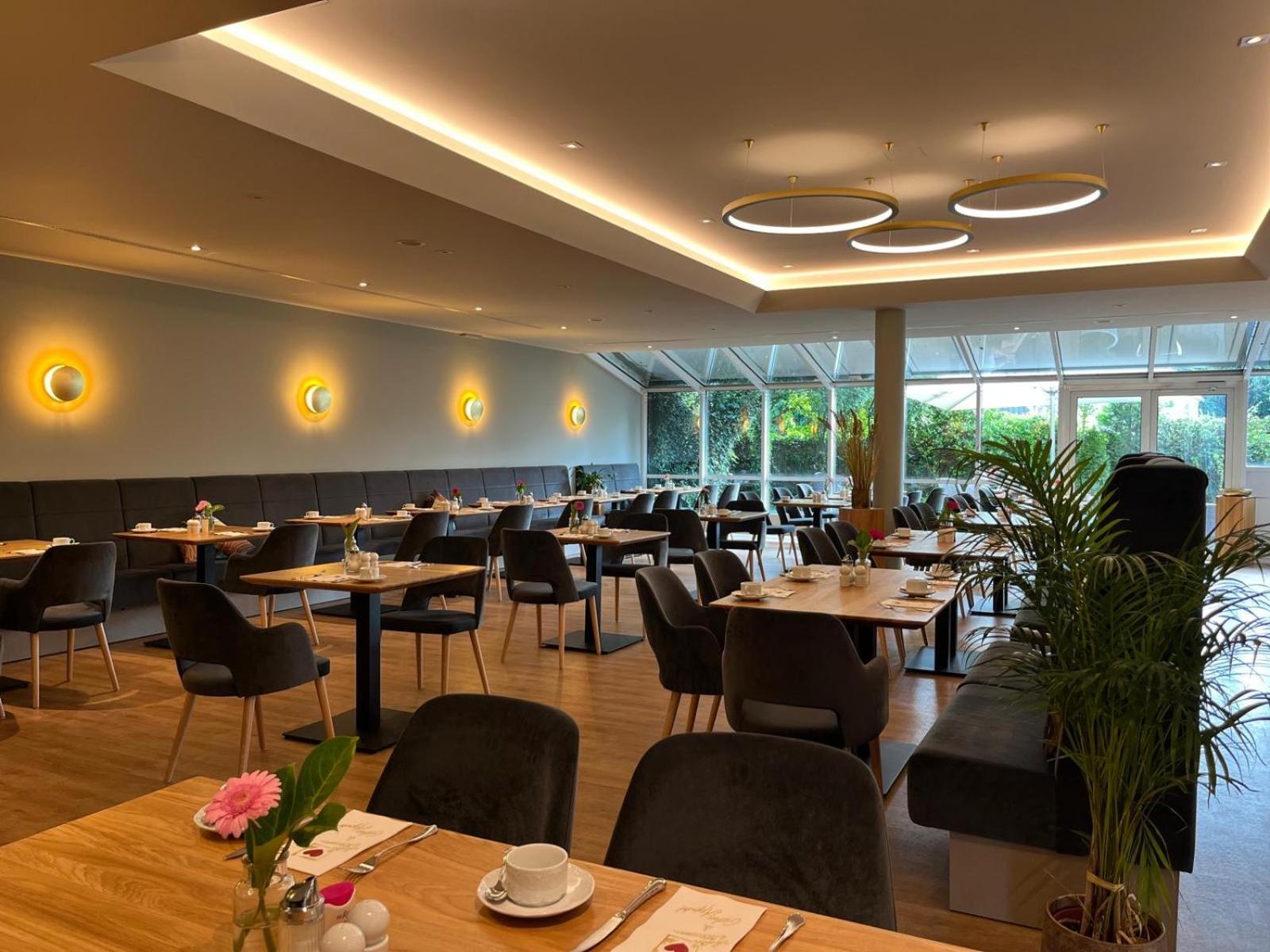 Hotel Restaurant Bullerdieck Garbsen Exterior photo